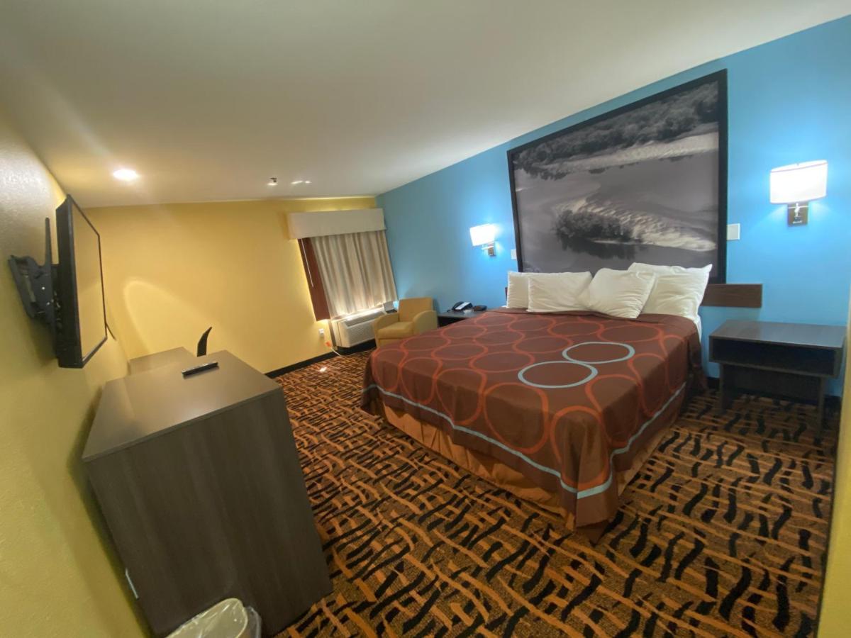 ซูเปอร์ 8 บาย วินด์แฮม โอลีฟ แบรนช์ Hotel โอลีฟแบรนช์ ภายนอก รูปภาพ